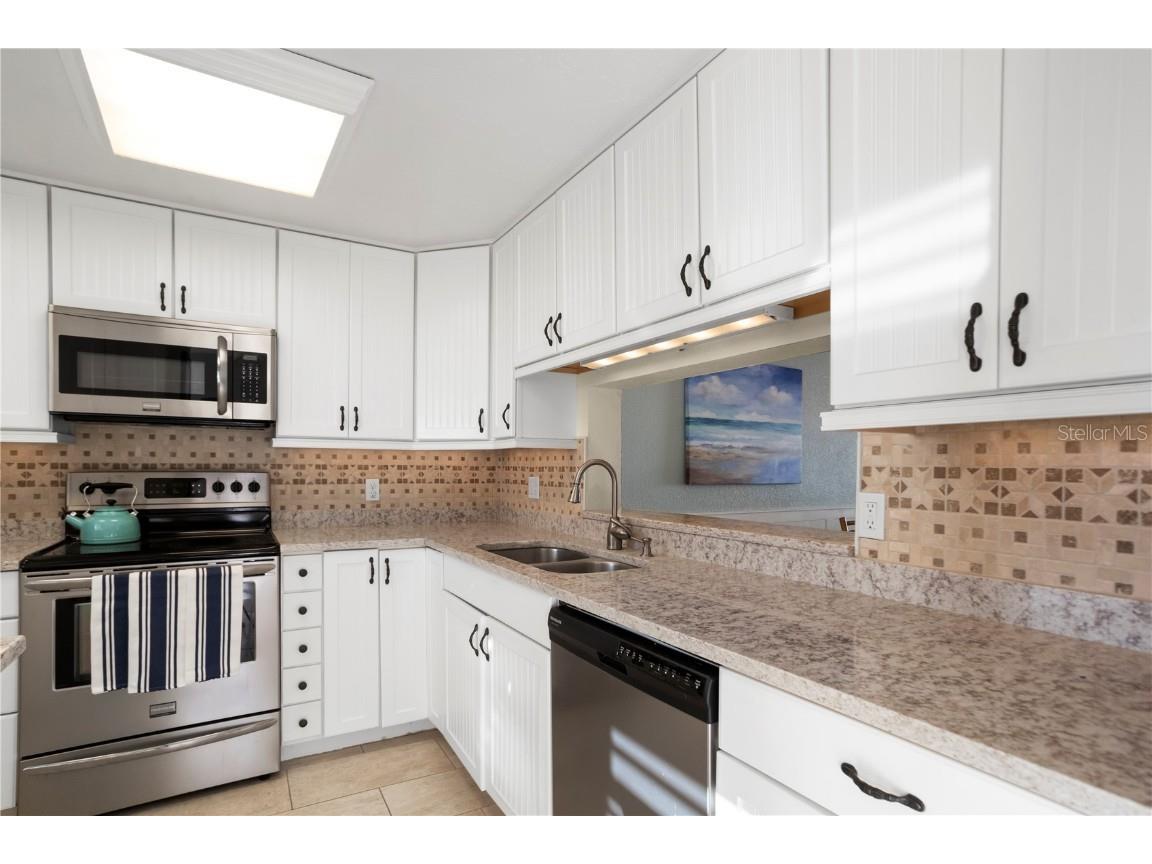 18304 Gulf Boulevard #408 Redington Shores FL 33708 - GULF TB8448818 image6