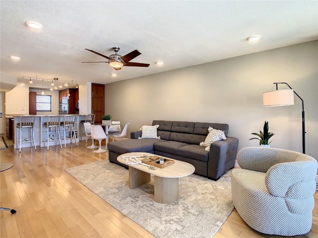 18304 Gulf Boulevard #516 Saint Petersburg FL 33708 - THE GULF OF MEXICO TB8375786 image11
