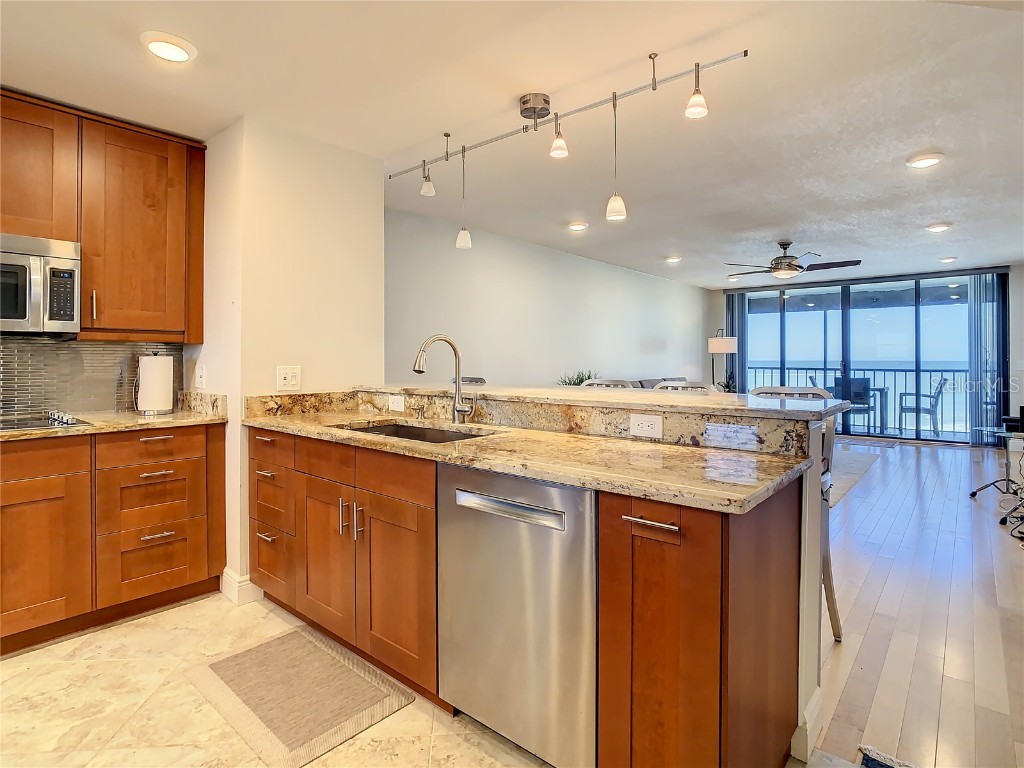 18304 Gulf Boulevard #516 Saint Petersburg FL 33708 - THE GULF OF MEXICO TB8375786 image12