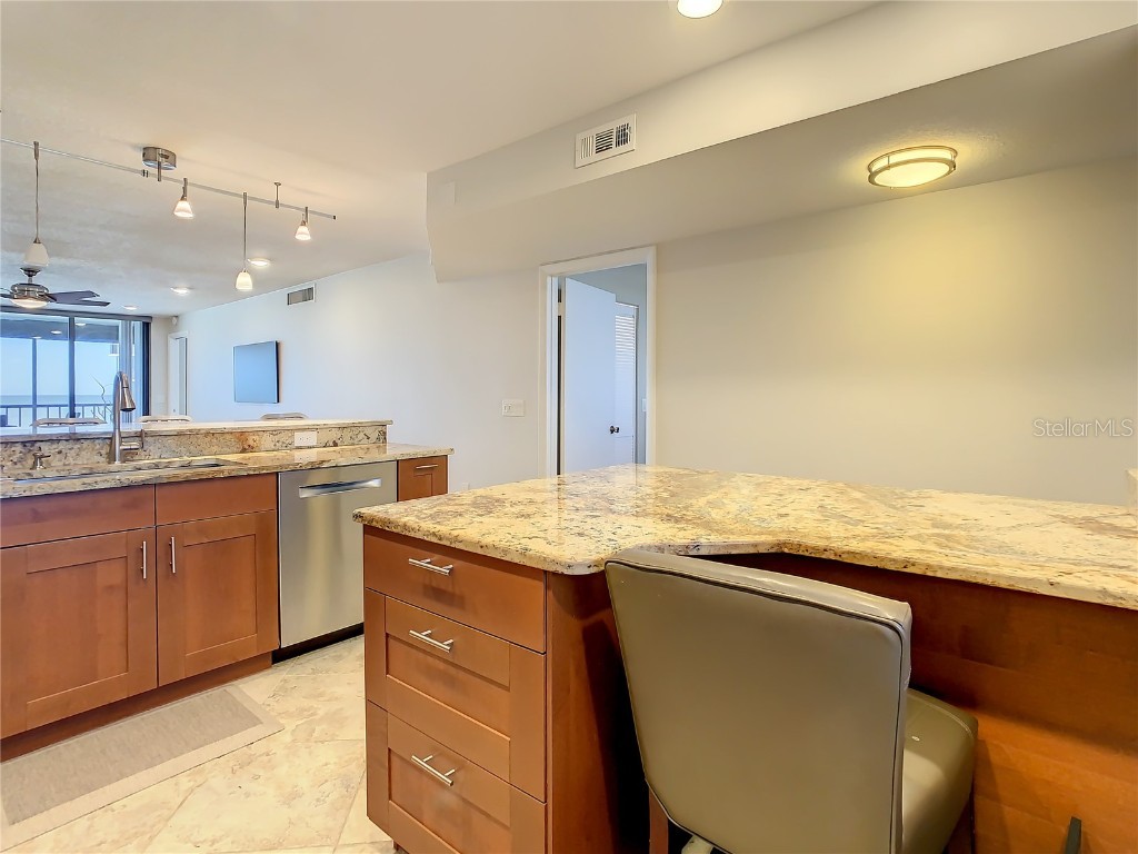 18304 Gulf Boulevard #516 Saint Petersburg FL 33708 - THE GULF OF MEXICO TB8375786 image24
