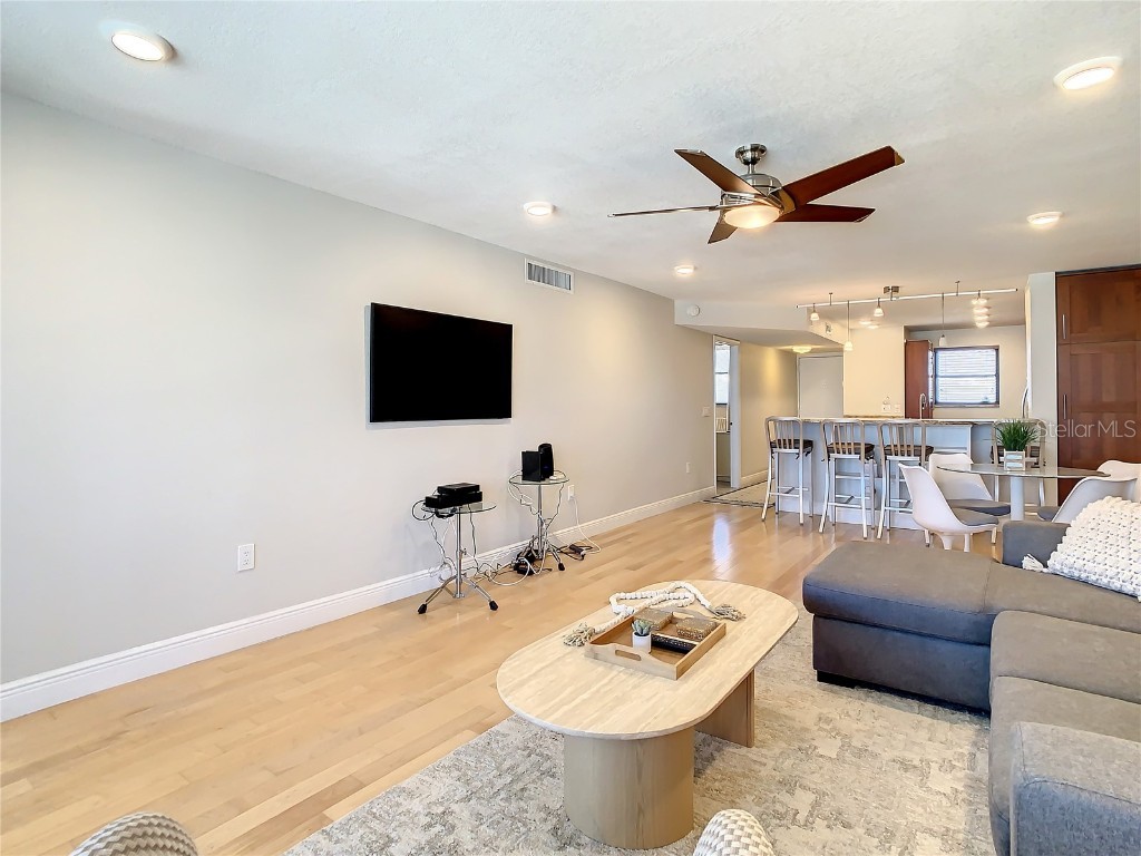 18304 Gulf Boulevard #516 Saint Petersburg FL 33708 - THE GULF OF MEXICO TB8375786 image28