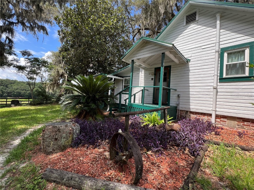 18306 Demko Road Altoona FL 32702 G5069769 image1