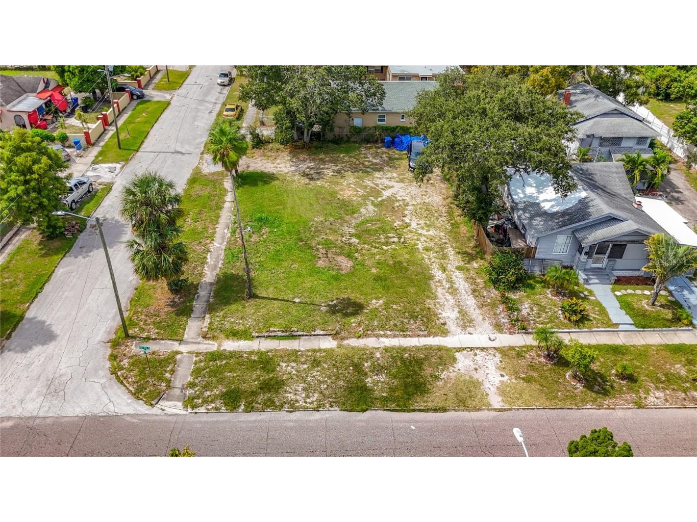 1831 10th Street S Saint Petersburg FL 33705 TB8435455 image11