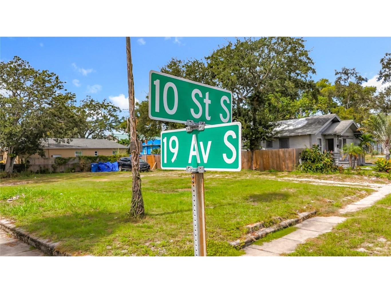 1831 10th Street S Saint Petersburg FL 33705 TB8435455 image15