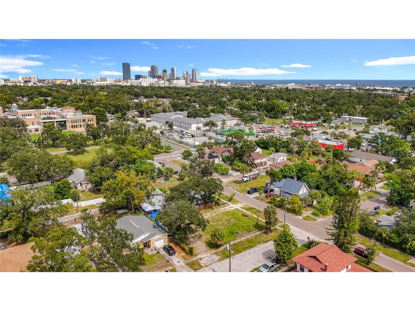 1831 10th Street S Saint Petersburg FL 33705 TB8435455 image27