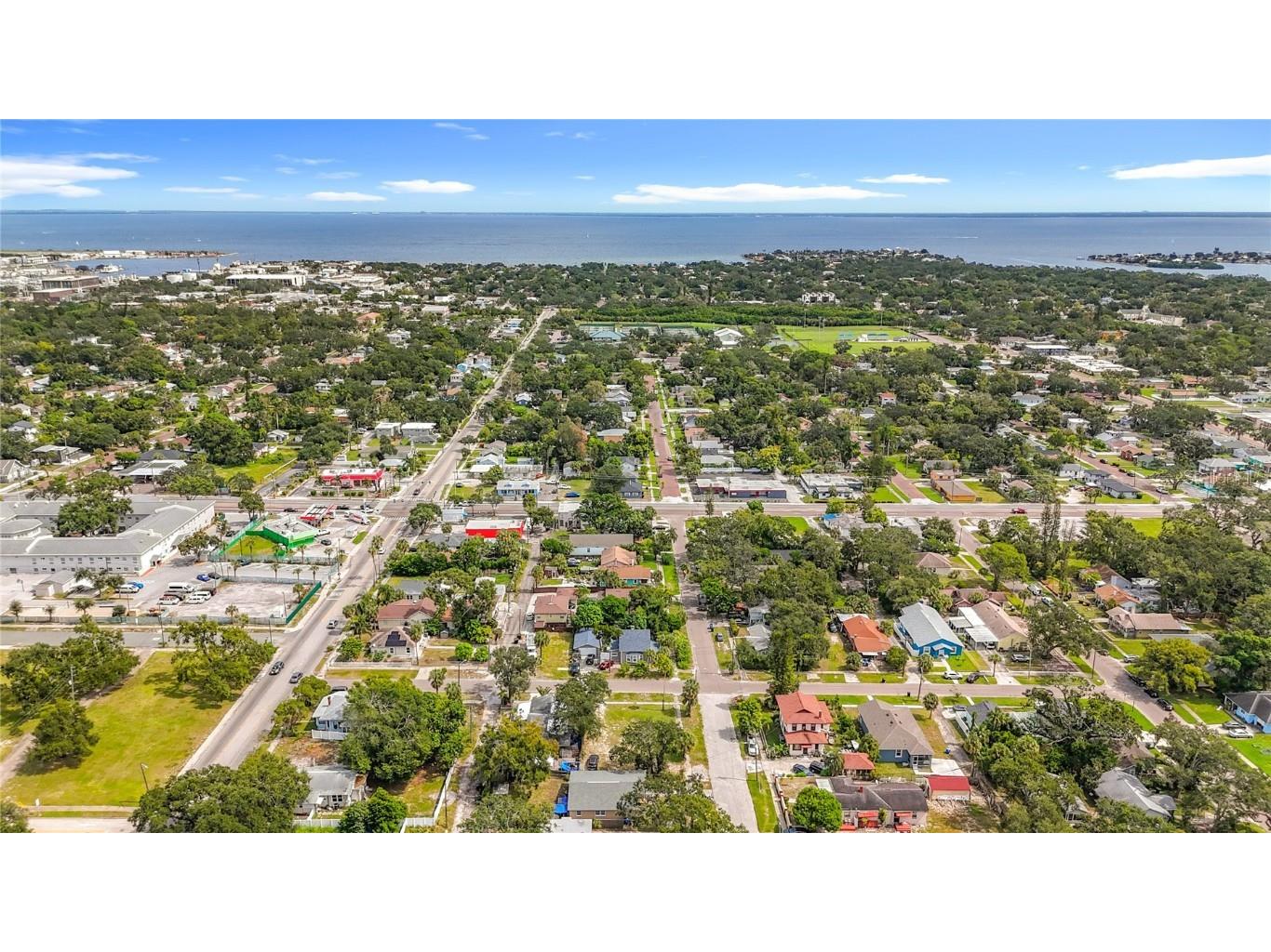 1831 10th Street S Saint Petersburg FL 33705 TB8435455 image32