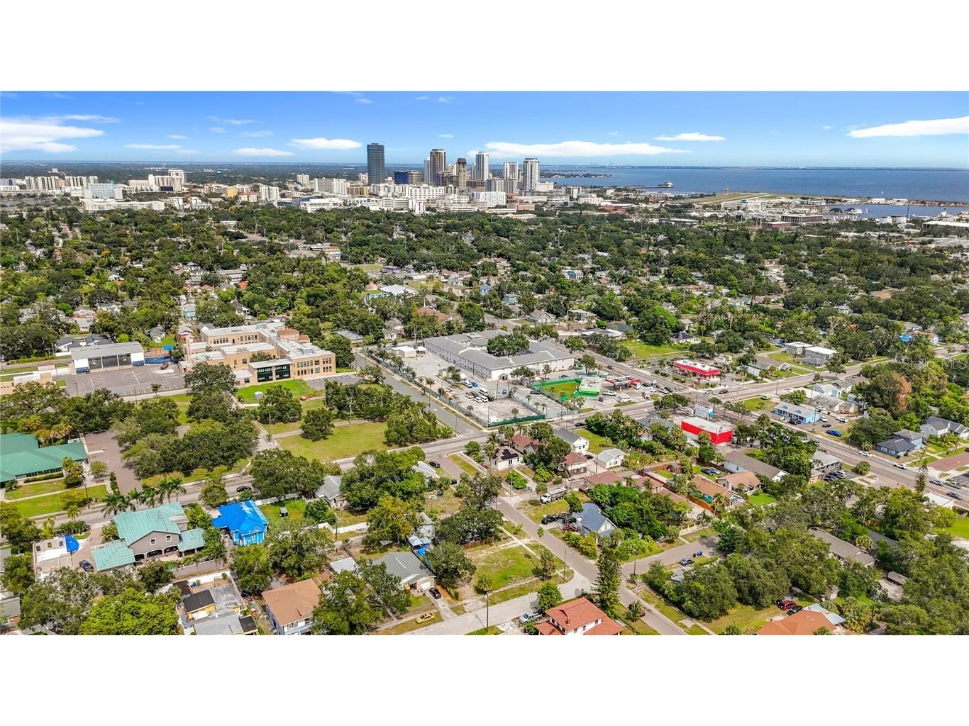 1831 10th Street S Saint Petersburg FL 33705 TB8435455 image33