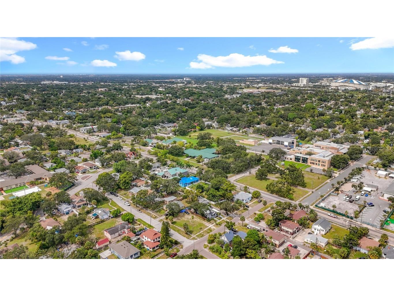 1831 10th Street S Saint Petersburg FL 33705 TB8435455 image4