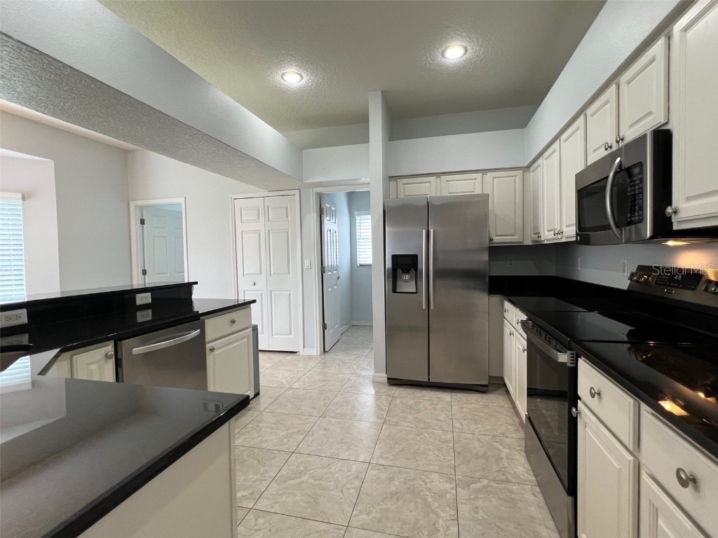 1831 Abbots Hill Drive Orlando FL 32835 O6300728 image1