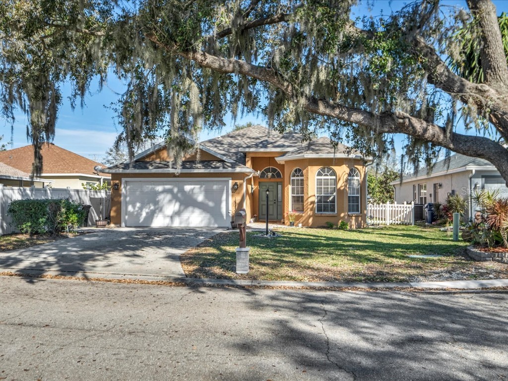 1831 Summer Walk Circle Sarasota FL 34232 A4602816 image1