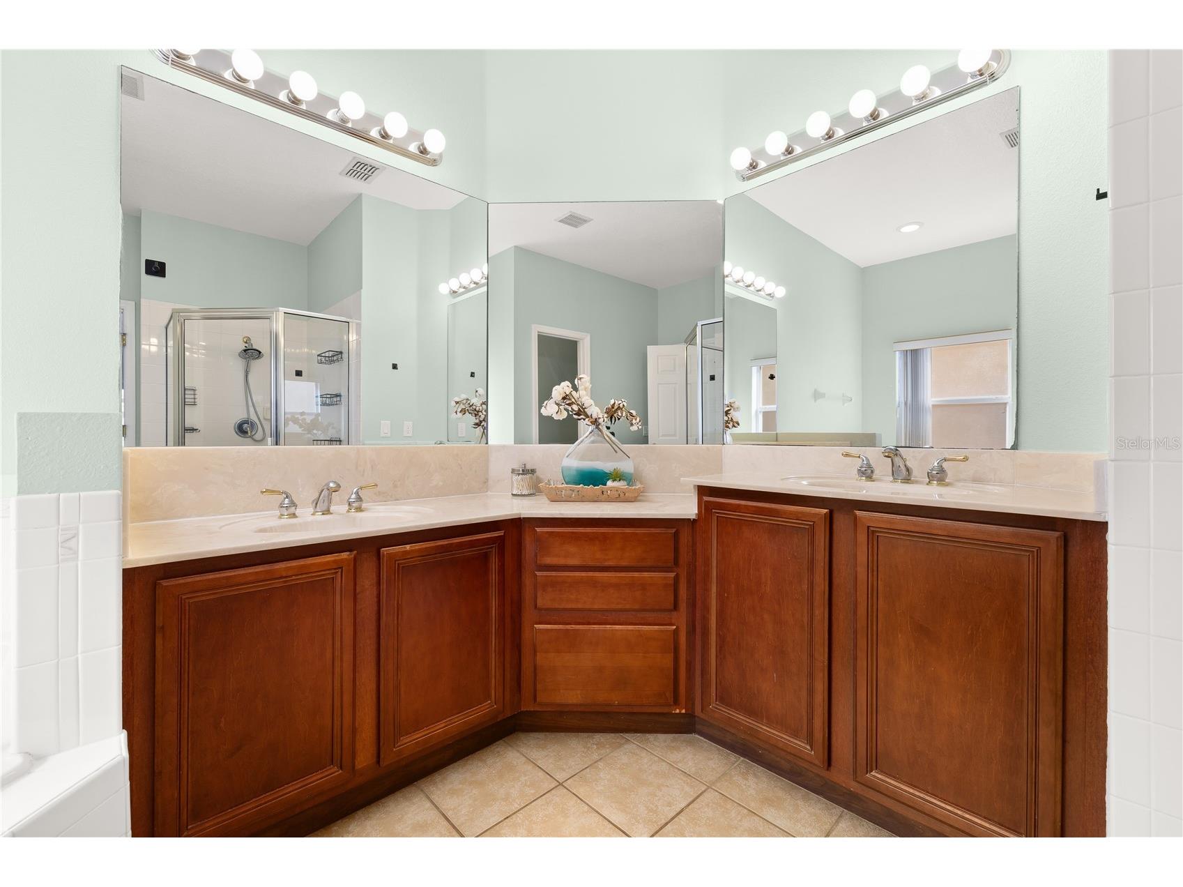 1831 Windward Oaks Court Kissimmee FL 34746 - LAKE TOHO O6383771 image17