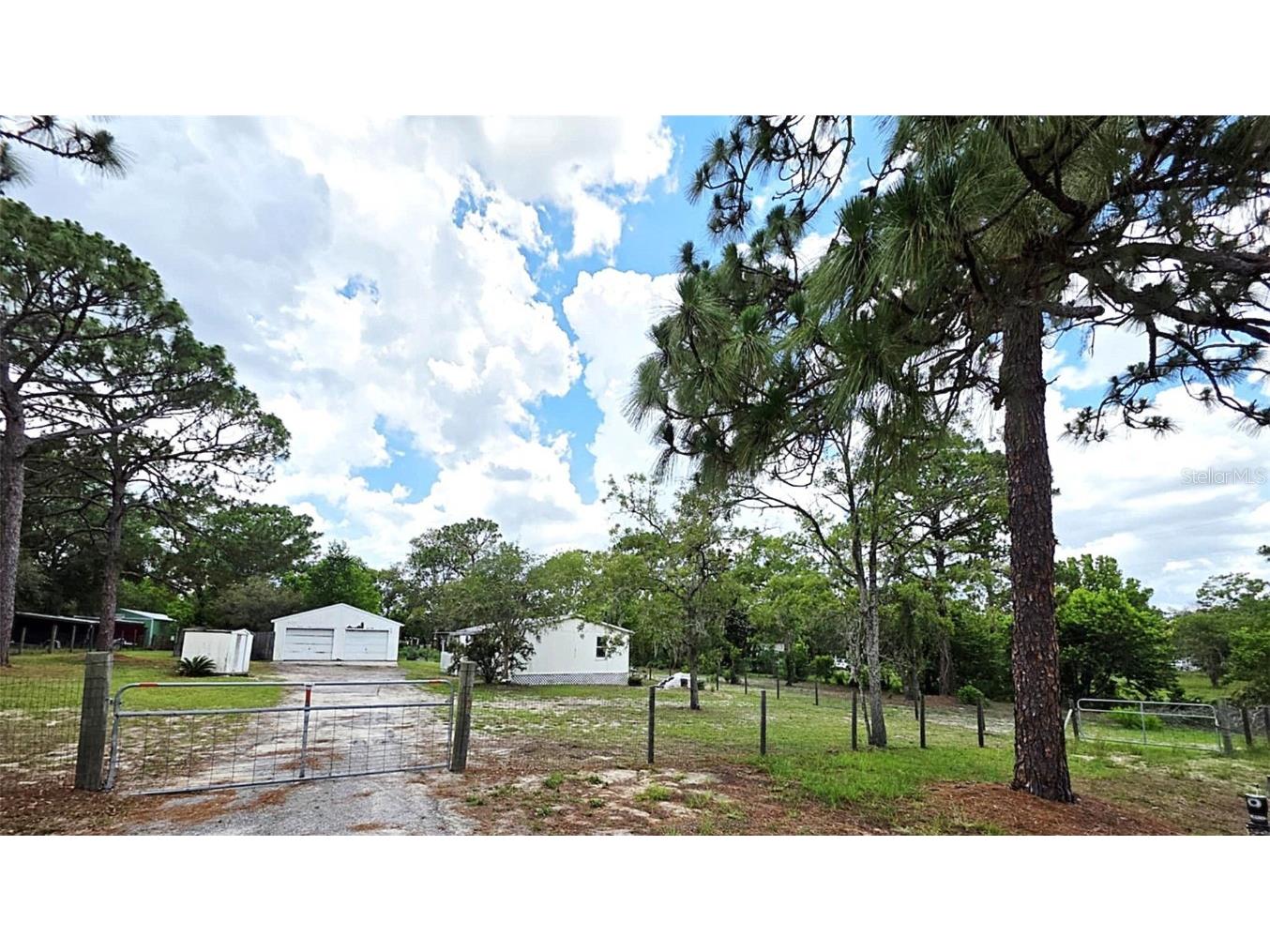 18315 Drayton Street Spring Hill FL 34610 W7876684 image1