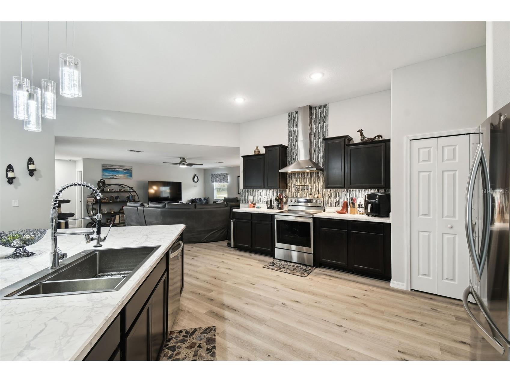 18317 Treehaven Drive Hudson FL 34667 - POND W7883026 image10