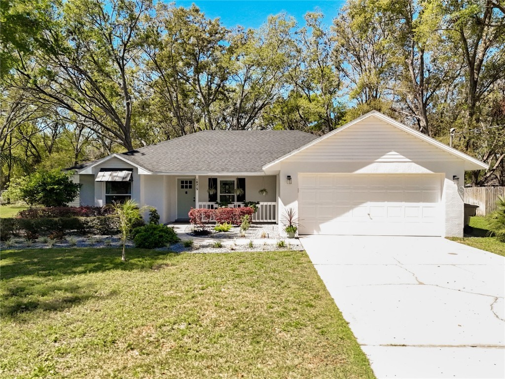 18319 Dells Cove Road Groveland FL 34736 - LAKE EMMA G5094272 image1