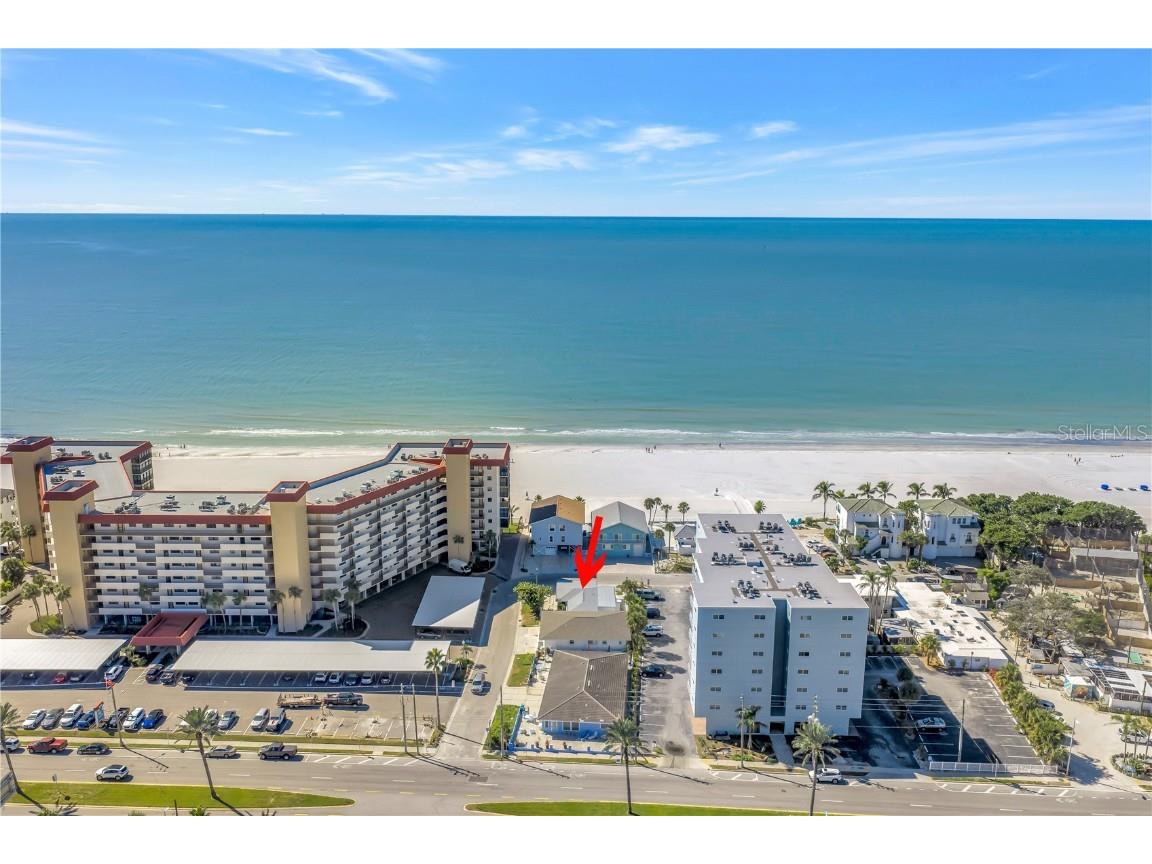 18319 Sunset Boulevard Redington Shores FL 33708 TB8450393 image1