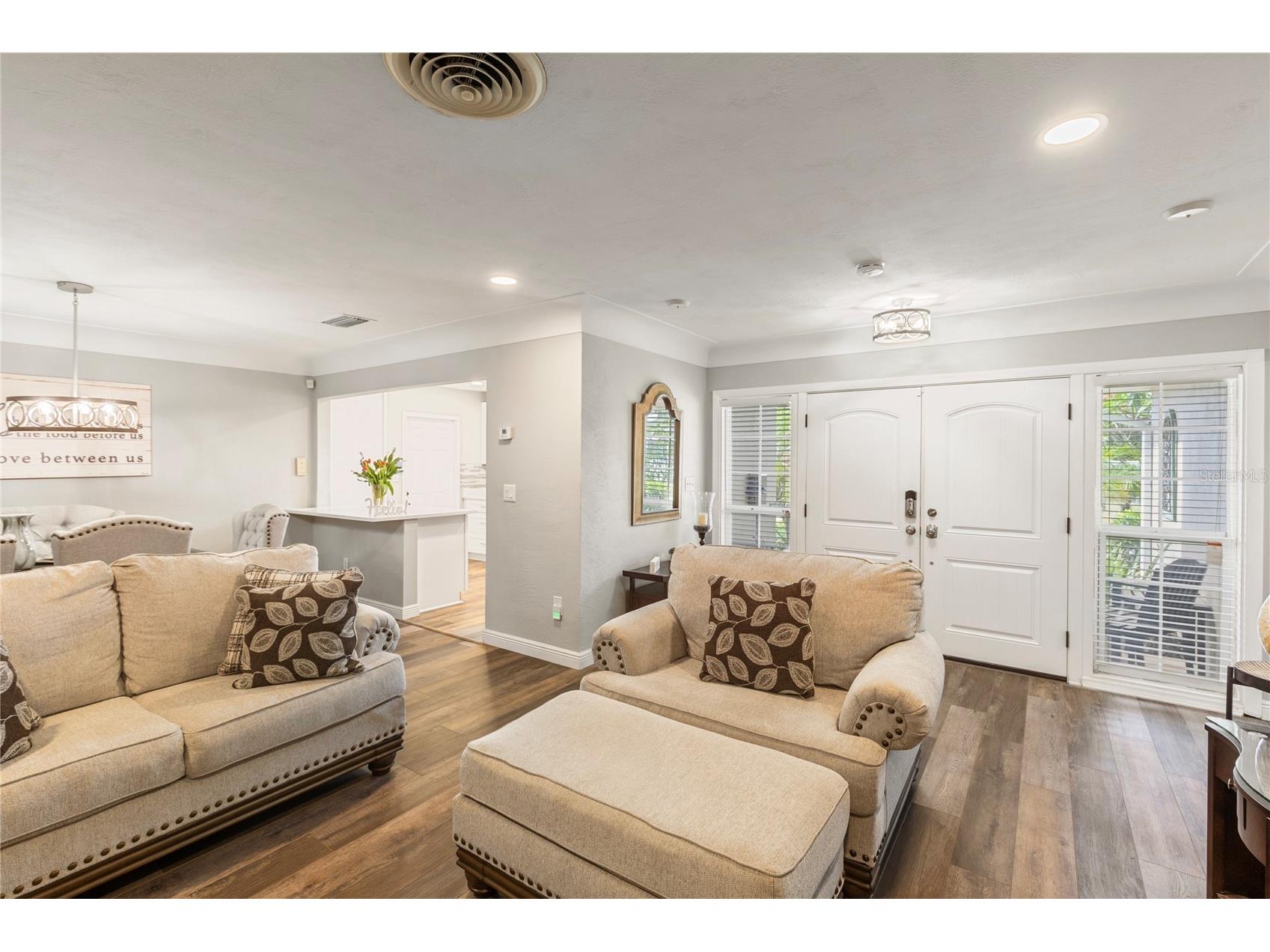 1832 69th Avenue S Saint Petersburg FL 33712 TB8475817 image10