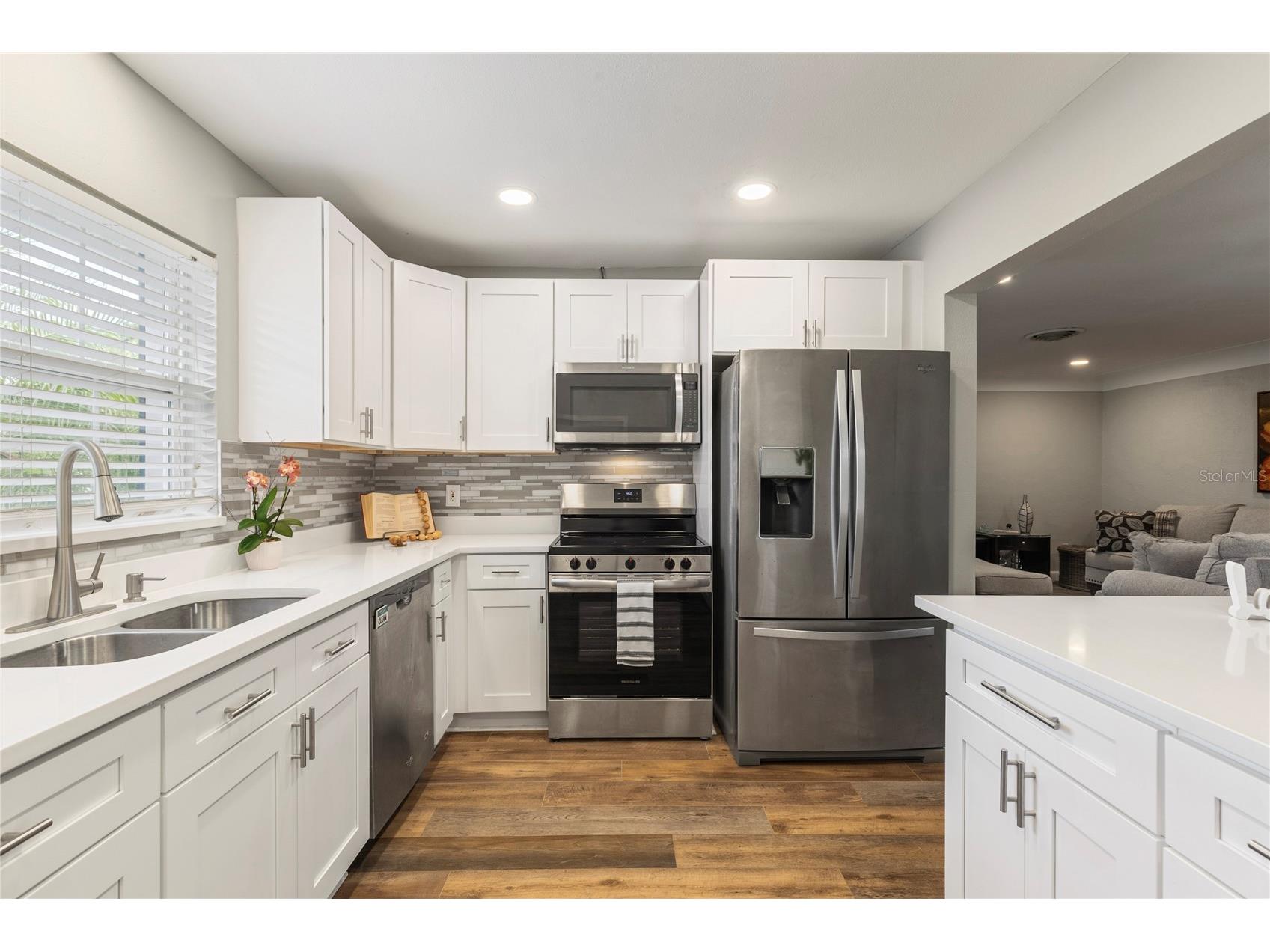 1832 69th Avenue S Saint Petersburg FL 33712 TB8475817 image15