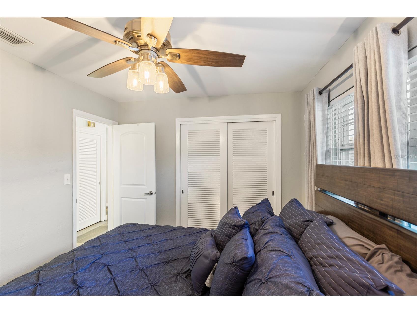 1832 69th Avenue S Saint Petersburg FL 33712 TB8475817 image31