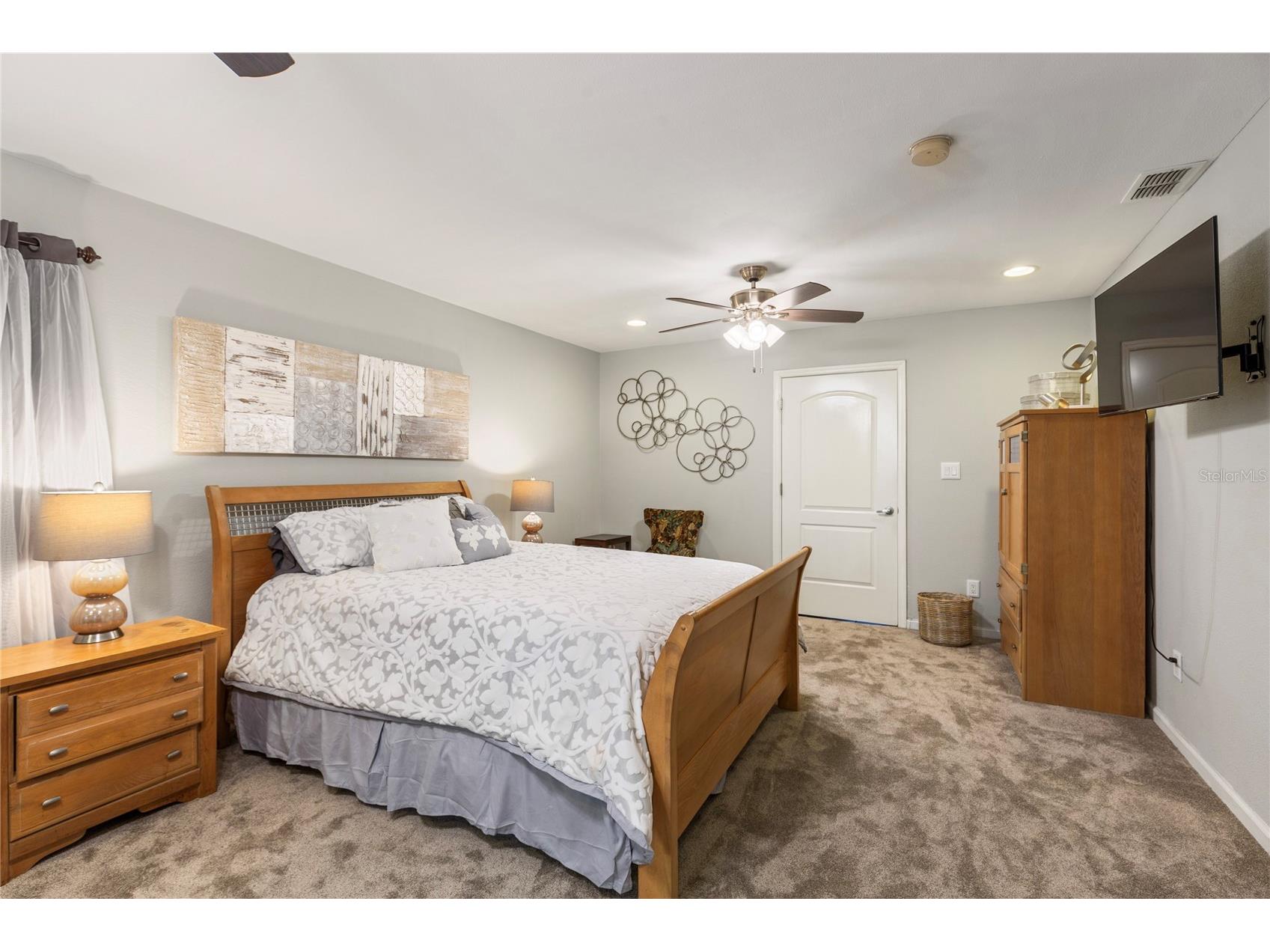 1832 69th Avenue S Saint Petersburg FL 33712 TB8475817 image33