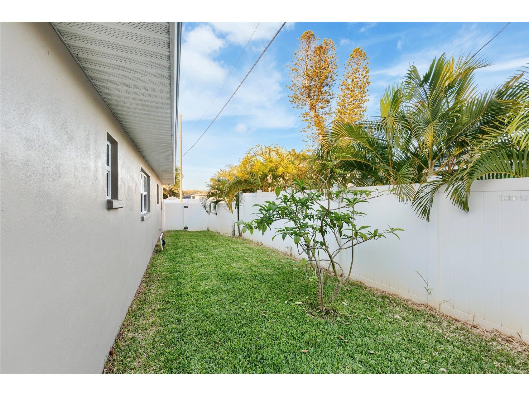 1832 69th Avenue S Saint Petersburg FL 33712 TB8475817 image51