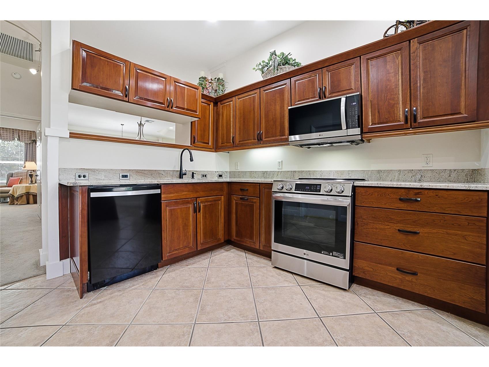 1832 Hartford Path The Villages FL 32162 G5110809 image8