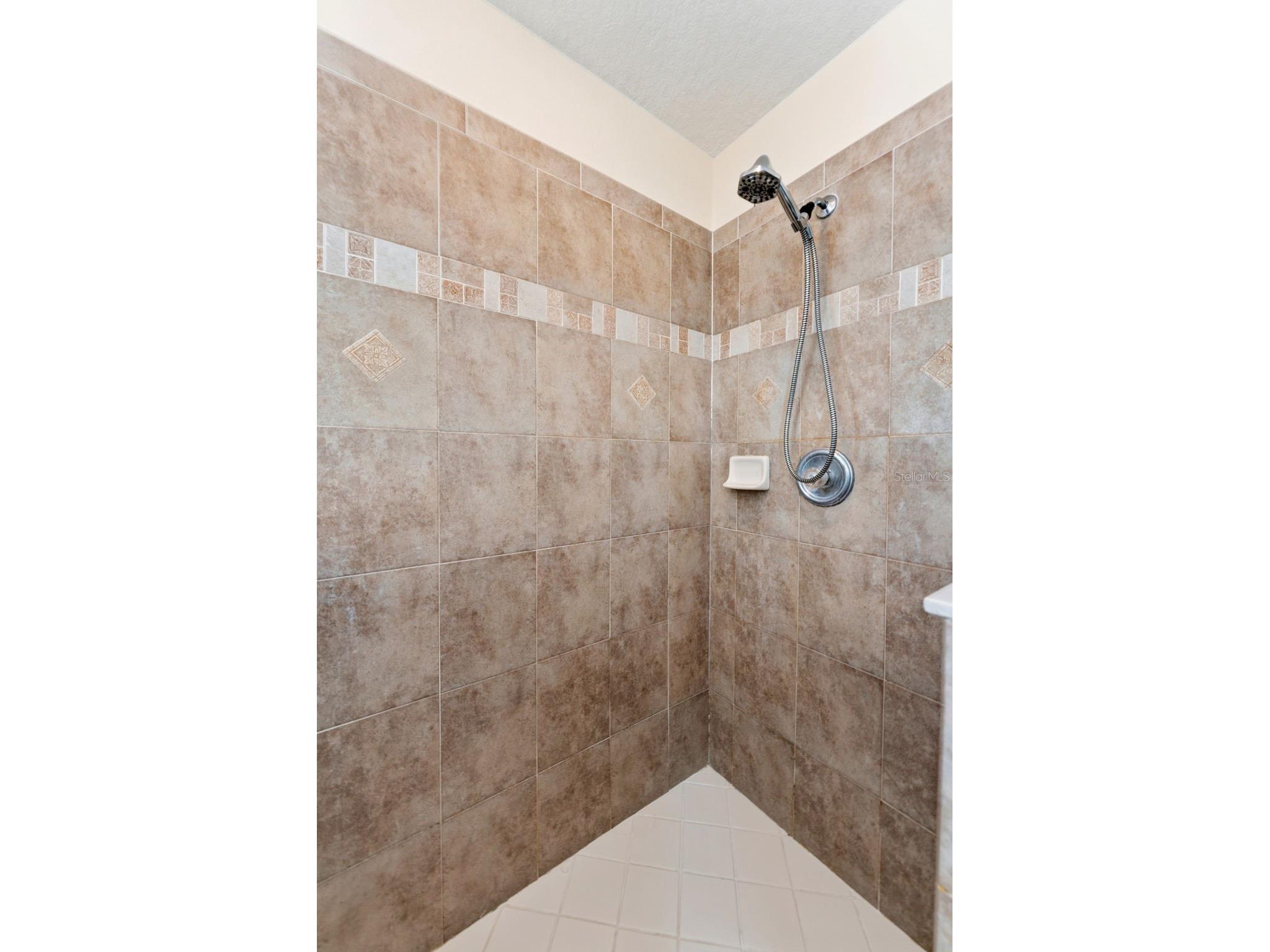 1832 Holton Road Lakeland FL 33810 TB8518429 image11