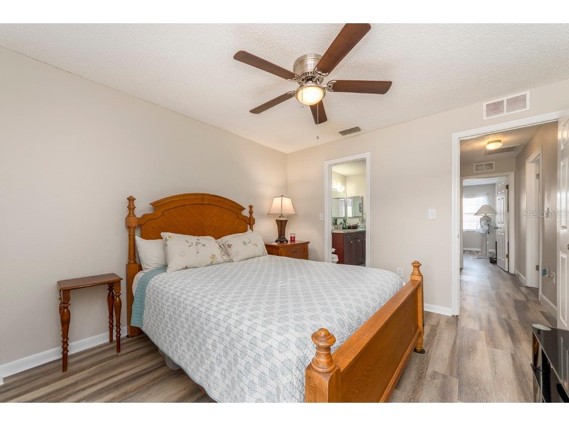 1832 Seton Drive Clearwater FL 33763 TB8427548 image22