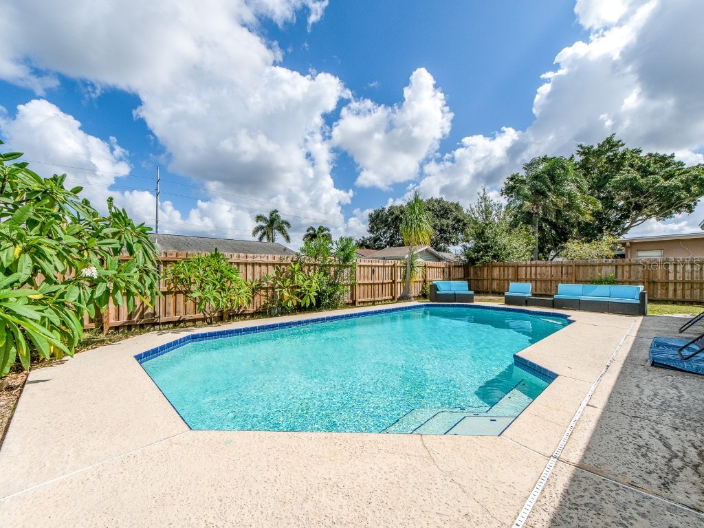 1832 Seton Drive Clearwater FL 33763 TB8427548 image33