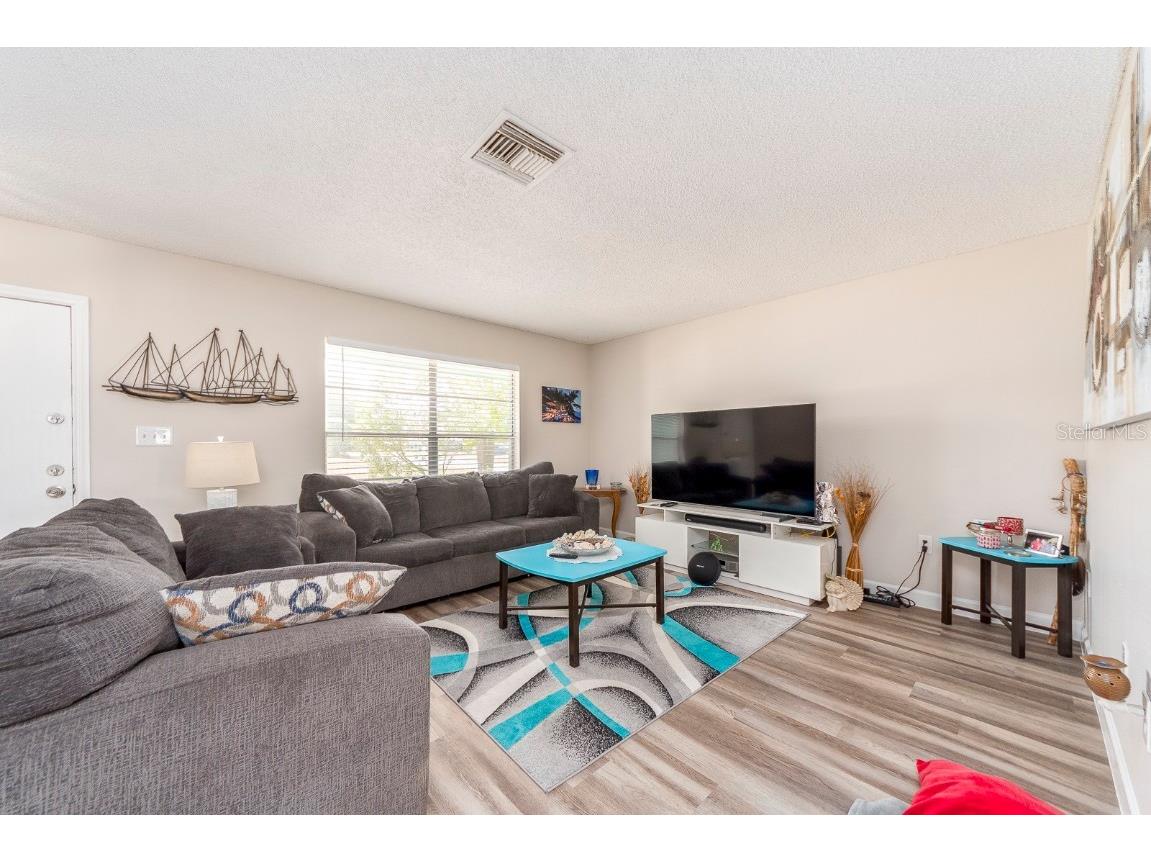 1832 Seton Drive Clearwater FL 33763 TB8427548 image7