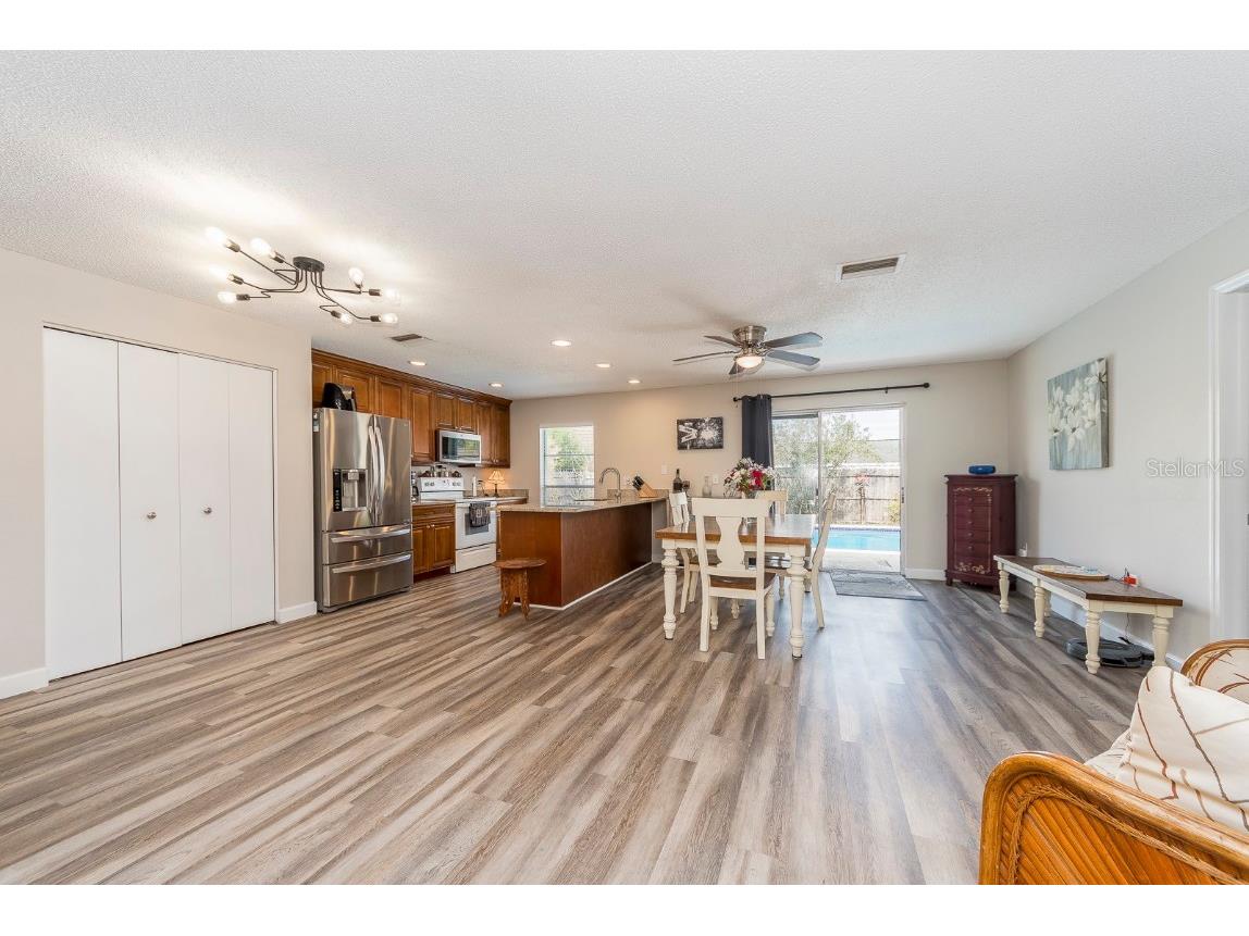 1832 Seton Drive Clearwater FL 33763 TB8427548 image9