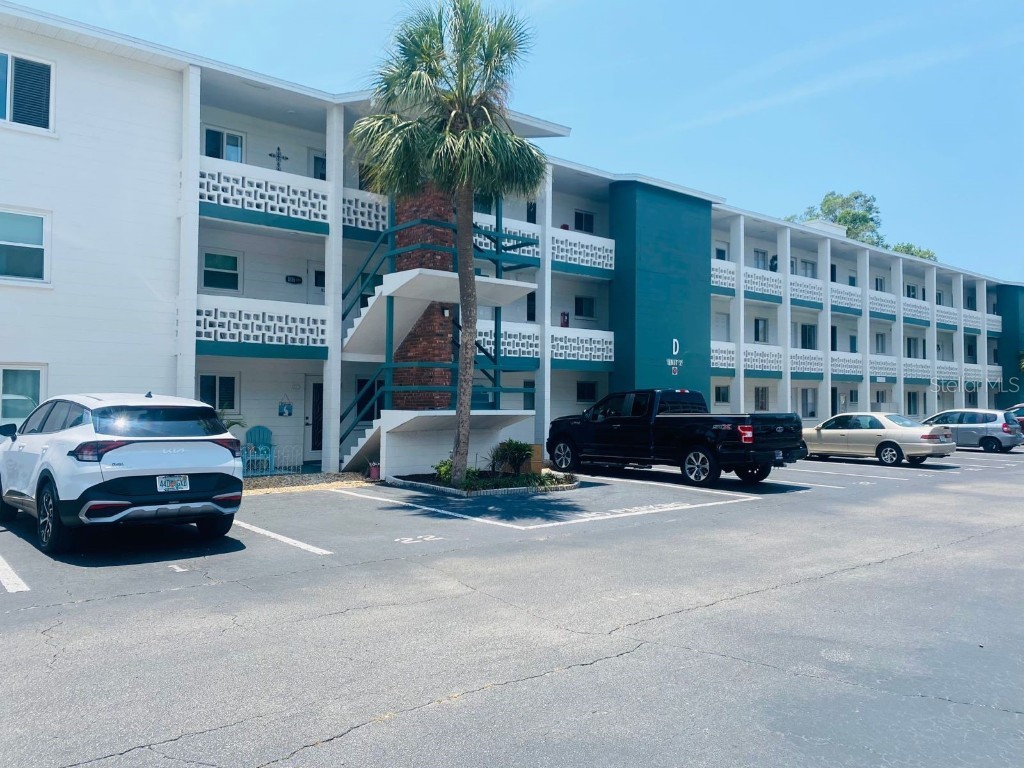 1832 Sunny Drive #D32 Bradenton FL 34207 A4570300 image1