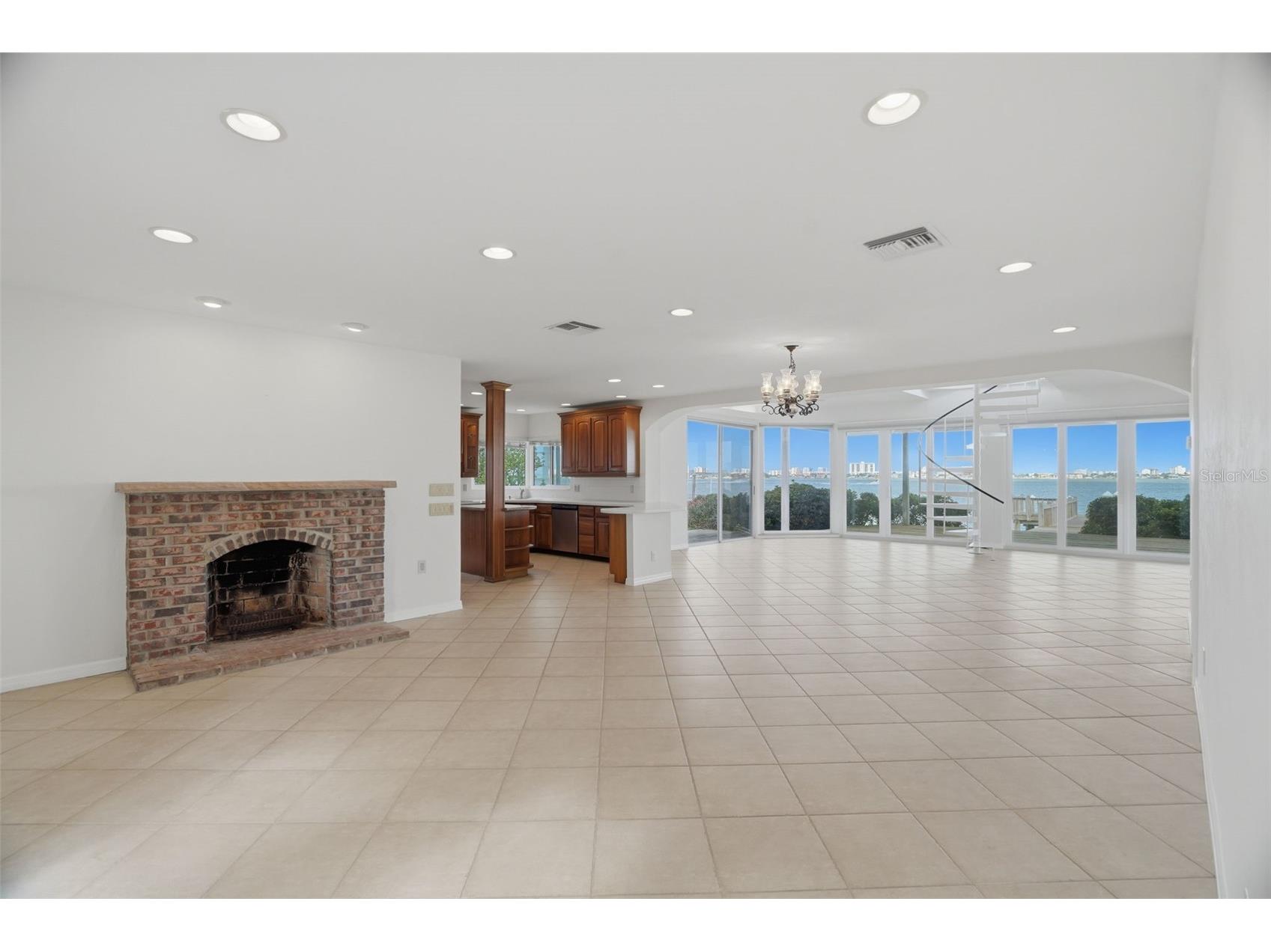 1832 Venetian Point Drive Clearwater FL 33755 TB8513769 image21