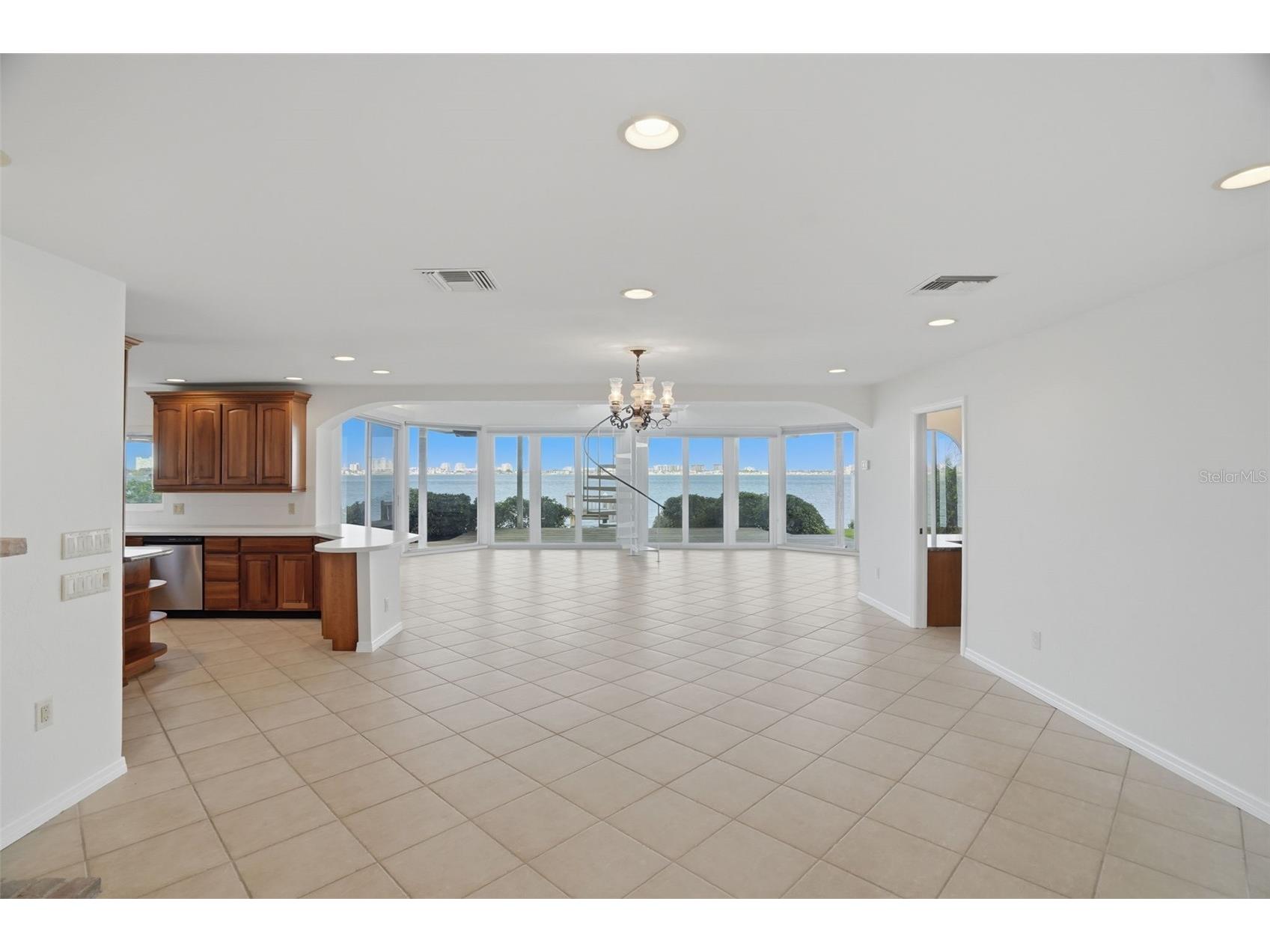 1832 Venetian Point Drive Clearwater FL 33755 TB8513769 image23