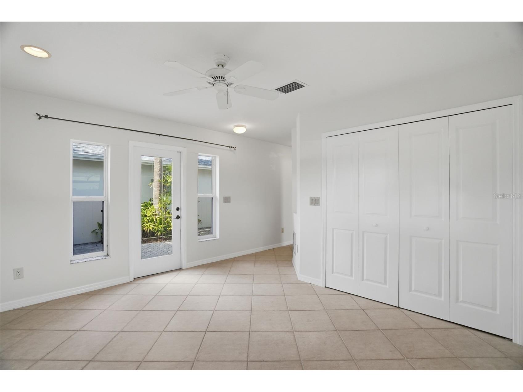 1832 Venetian Point Drive Clearwater FL 33755 TB8513769 image41