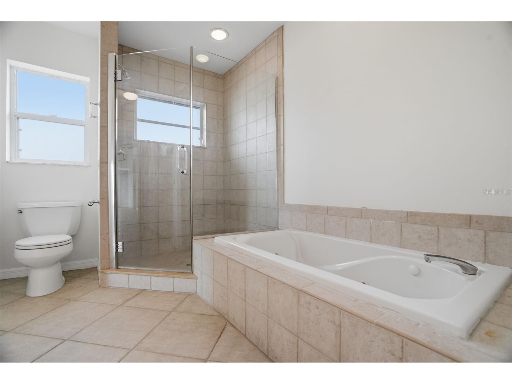 1832 Venetian Point Drive Clearwater FL 33755 TB8513769 image43