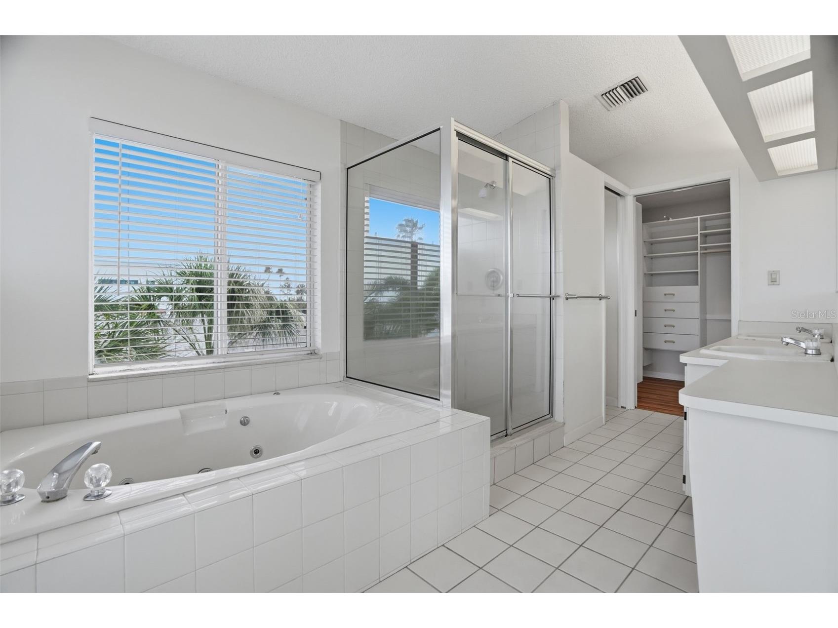 1832 Venetian Point Drive Clearwater FL 33755 TB8513769 image54