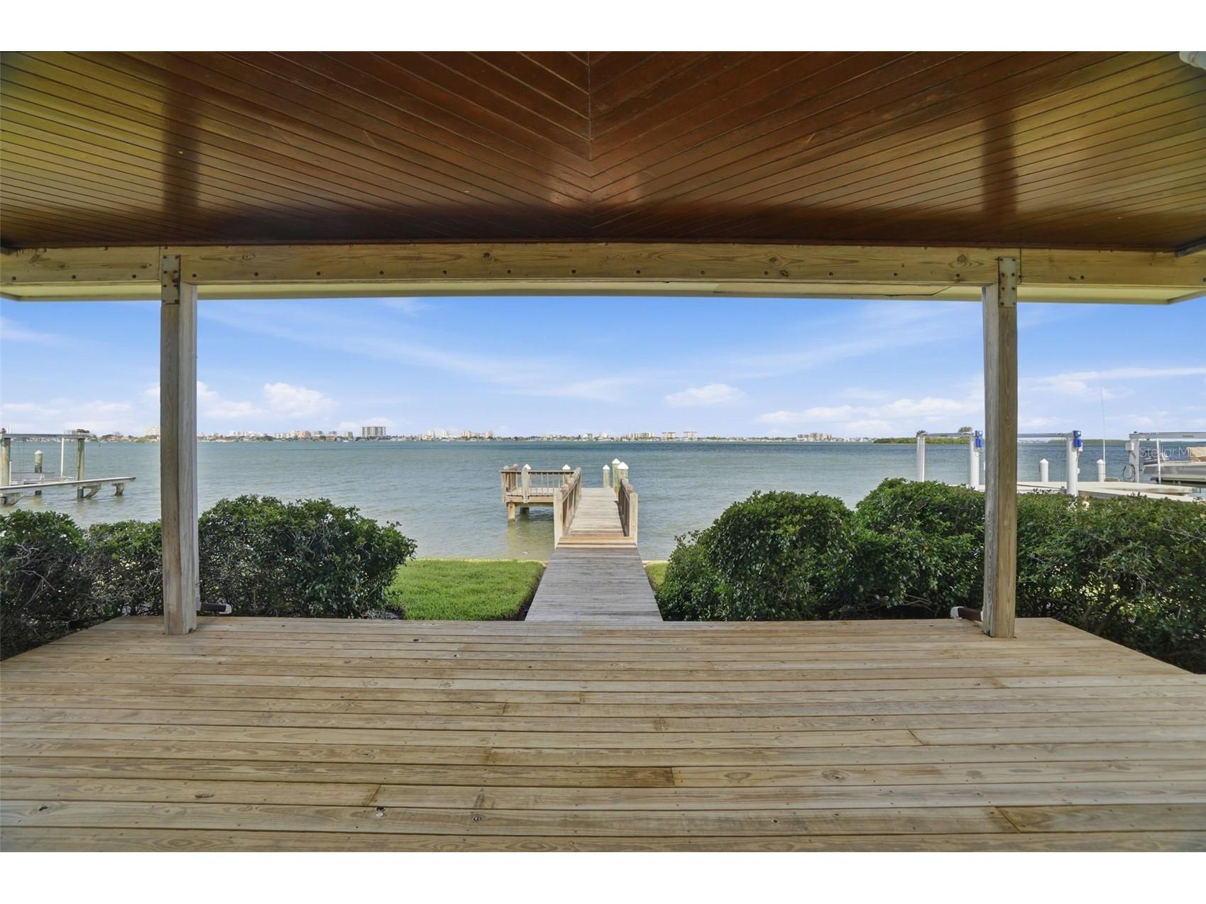 1832 Venetian Point Drive Clearwater FL 33755 TB8513769 image56