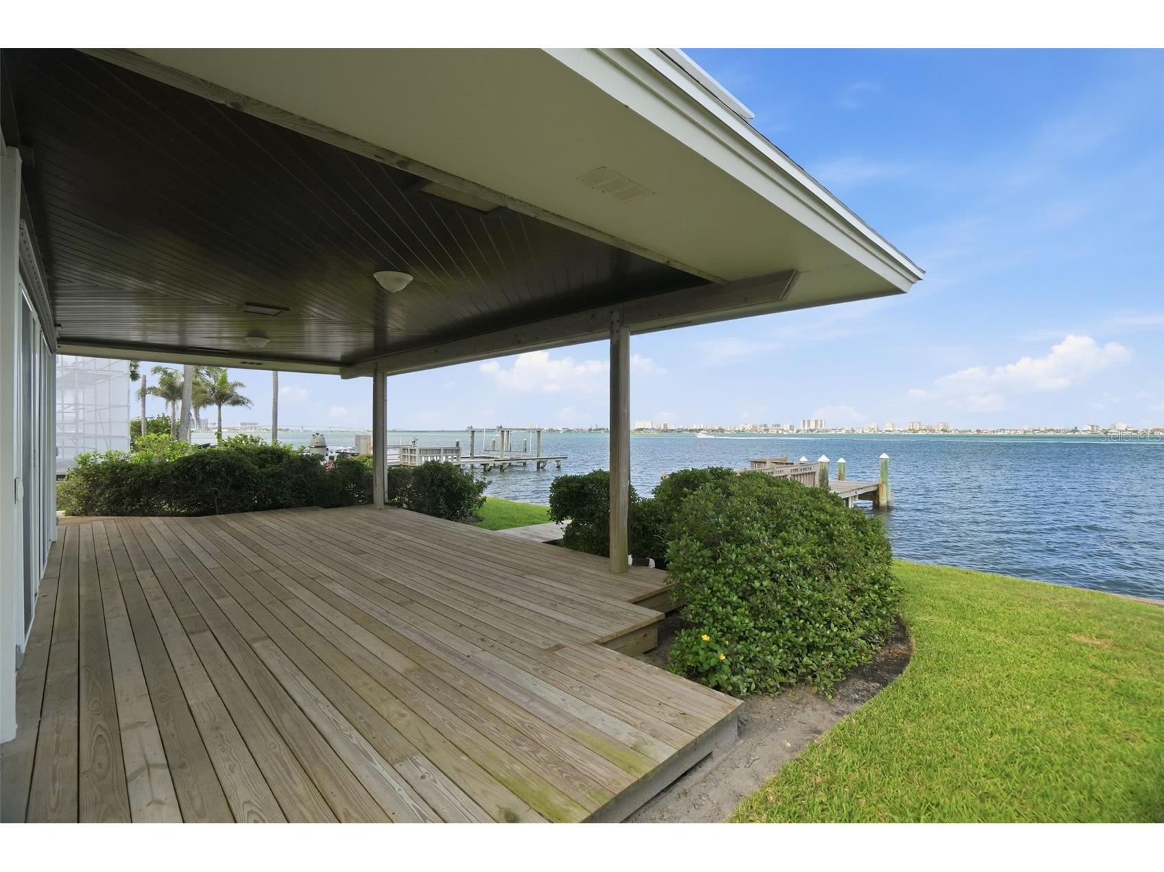 1832 Venetian Point Drive Clearwater FL 33755 TB8513769 image57