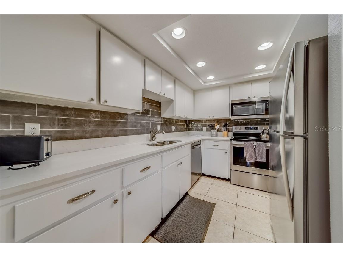 18320 Gulf Boulevard #303 Redington Shores FL 33708 - GULF OF MEXICO TB8329812 image14