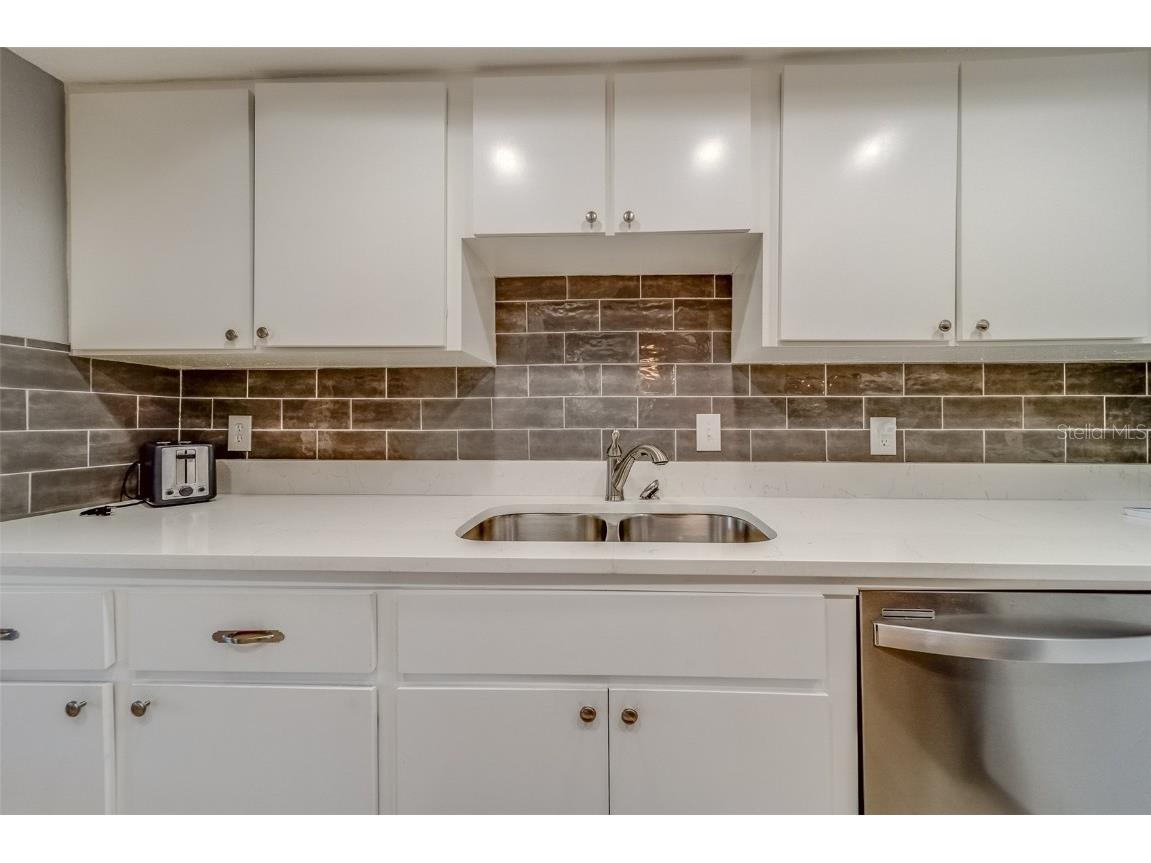 18320 Gulf Boulevard #303 Redington Shores FL 33708 - GULF OF MEXICO TB8329812 image15