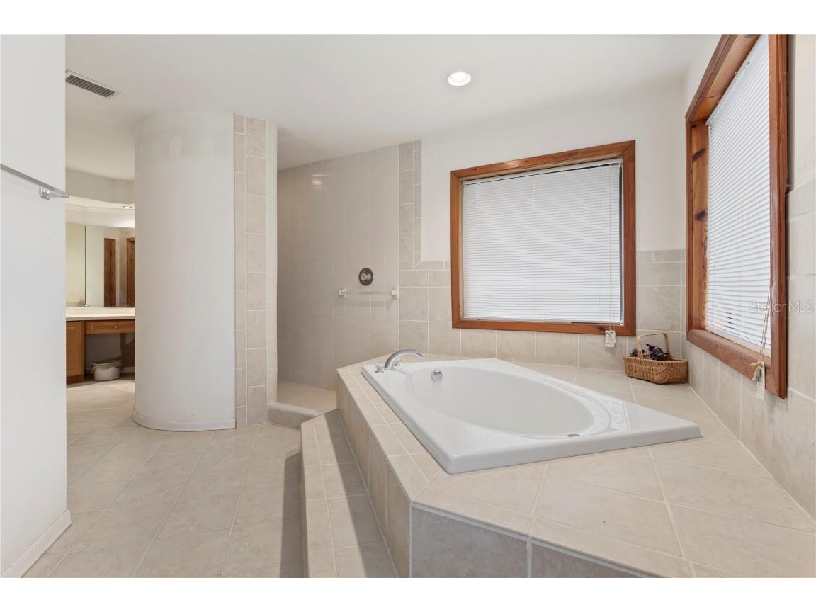 18321 Mcmullen Rd Spring Hill FL 34610 TB8417702 image43