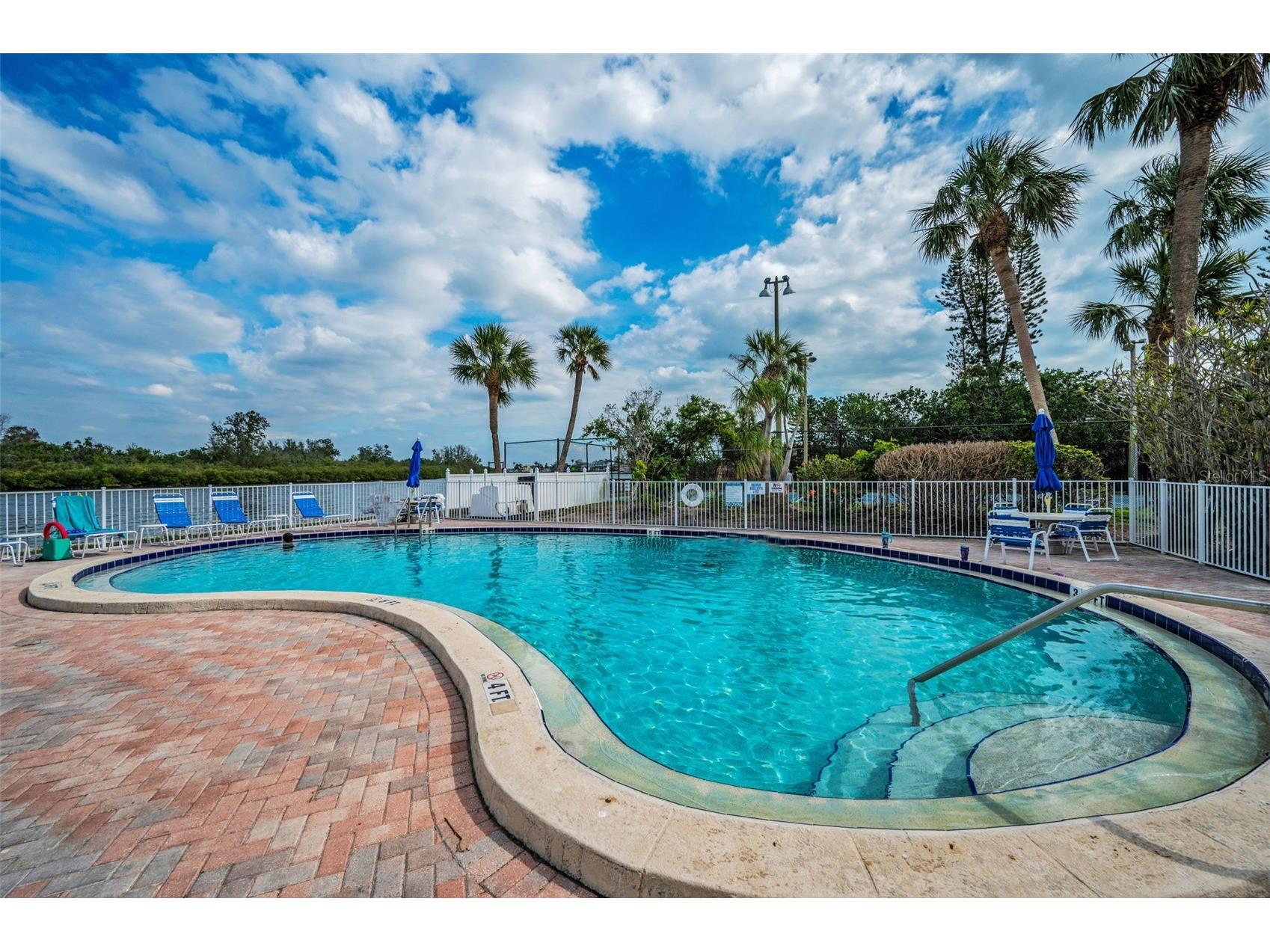 18325 Gulf Boulevard #308 Redington Shores FL 33708 - INTRACOASTAL WATERWAY TB8495727 image9