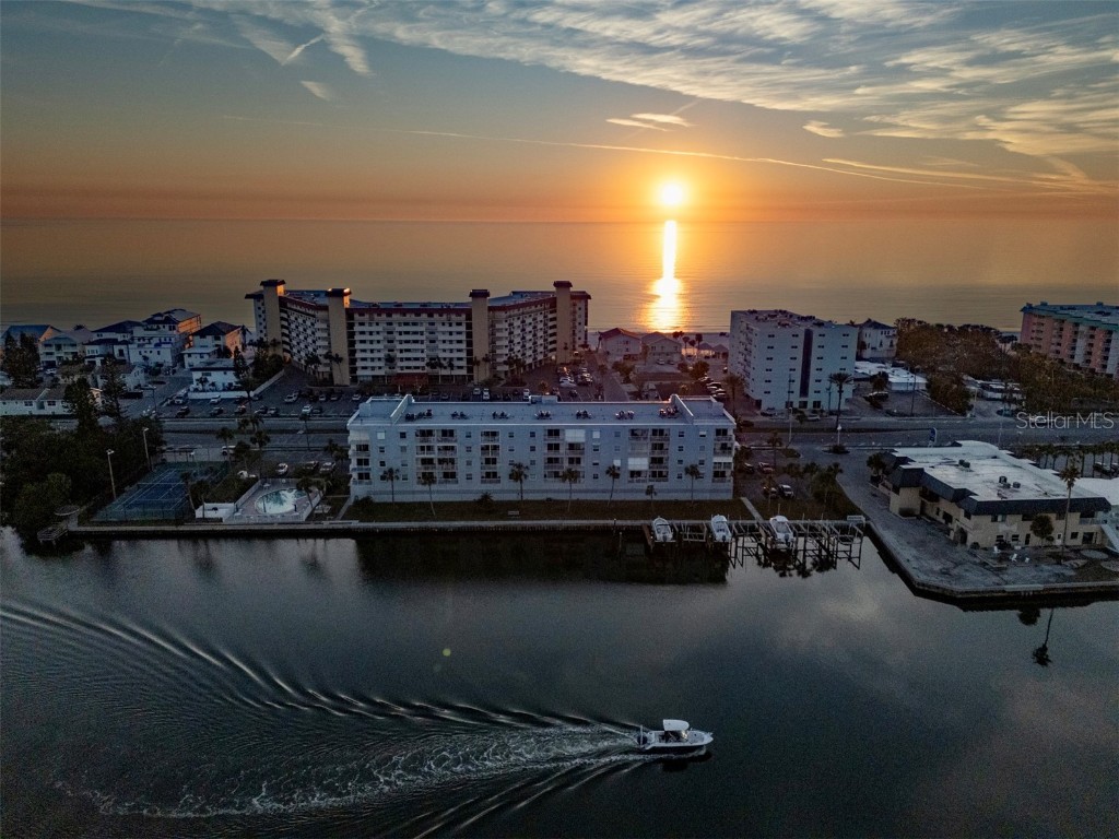 18325 Gulf Boulevard #405 Redington Shores FL 33708 TB8345514 image1