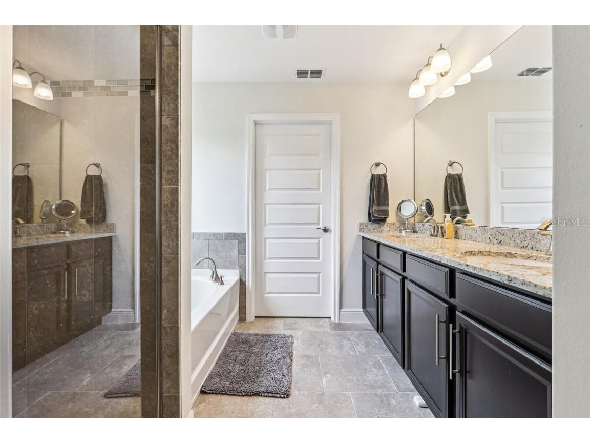 1833 Benoit Terrace Davenport FL 33837 O6326064 image29