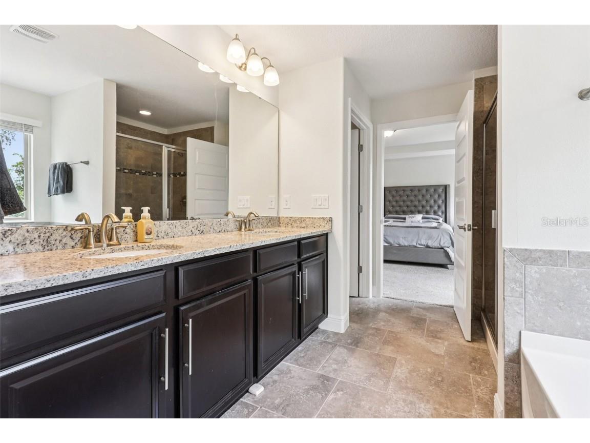 1833 Benoit Terrace Davenport FL 33837 O6326064 image30