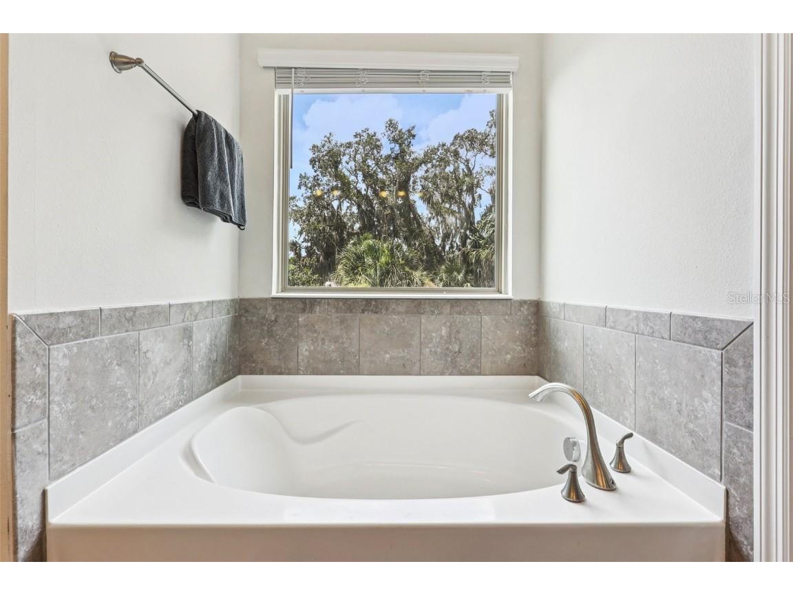 1833 Benoit Terrace Davenport FL 33837 O6326064 image31