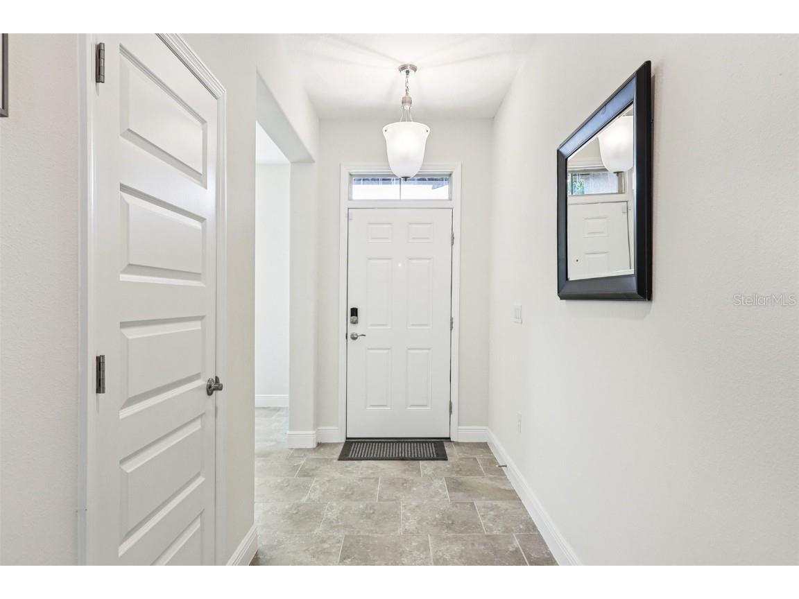 1833 Benoit Terrace Davenport FL 33837 O6326064 image4