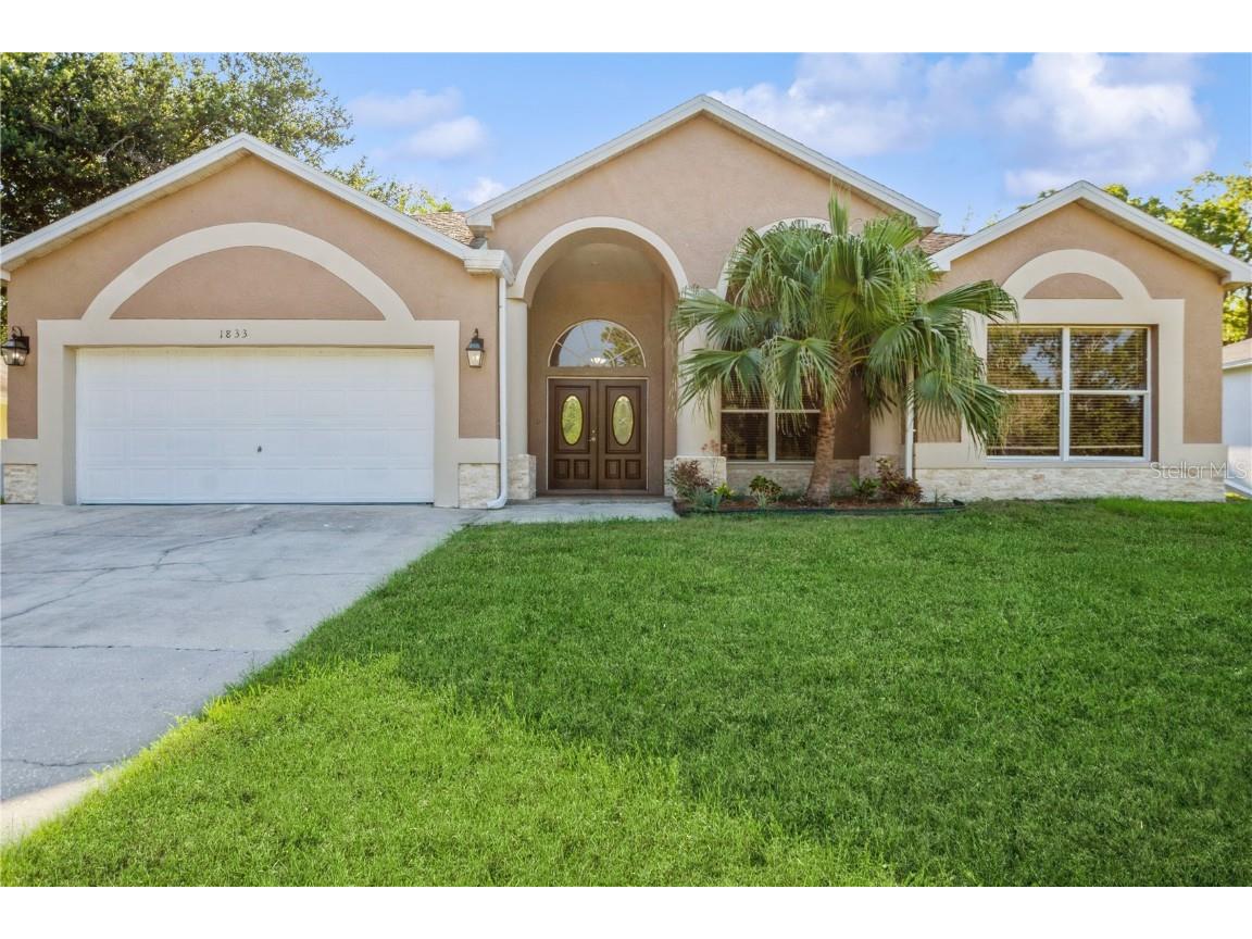 1833 Hillcrest Street Tarpon Springs FL 34689 TB8409131 image1