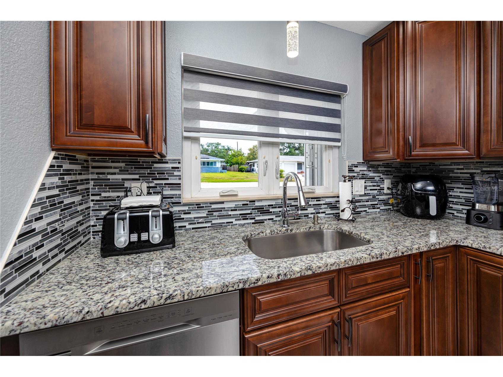 1833 Hunt Lane Clearwater FL 33764 TB8525040 image12