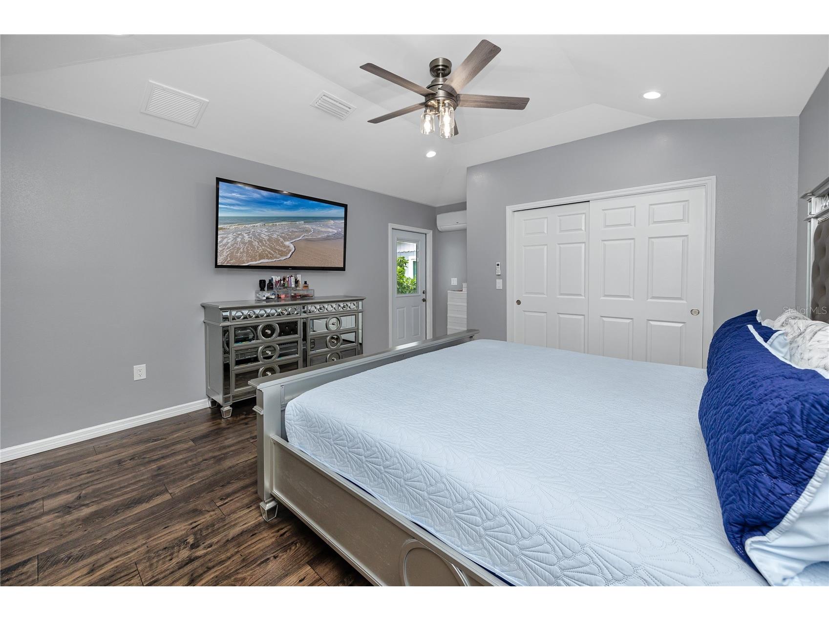 1833 Hunt Lane Clearwater FL 33764 TB8525040 image20